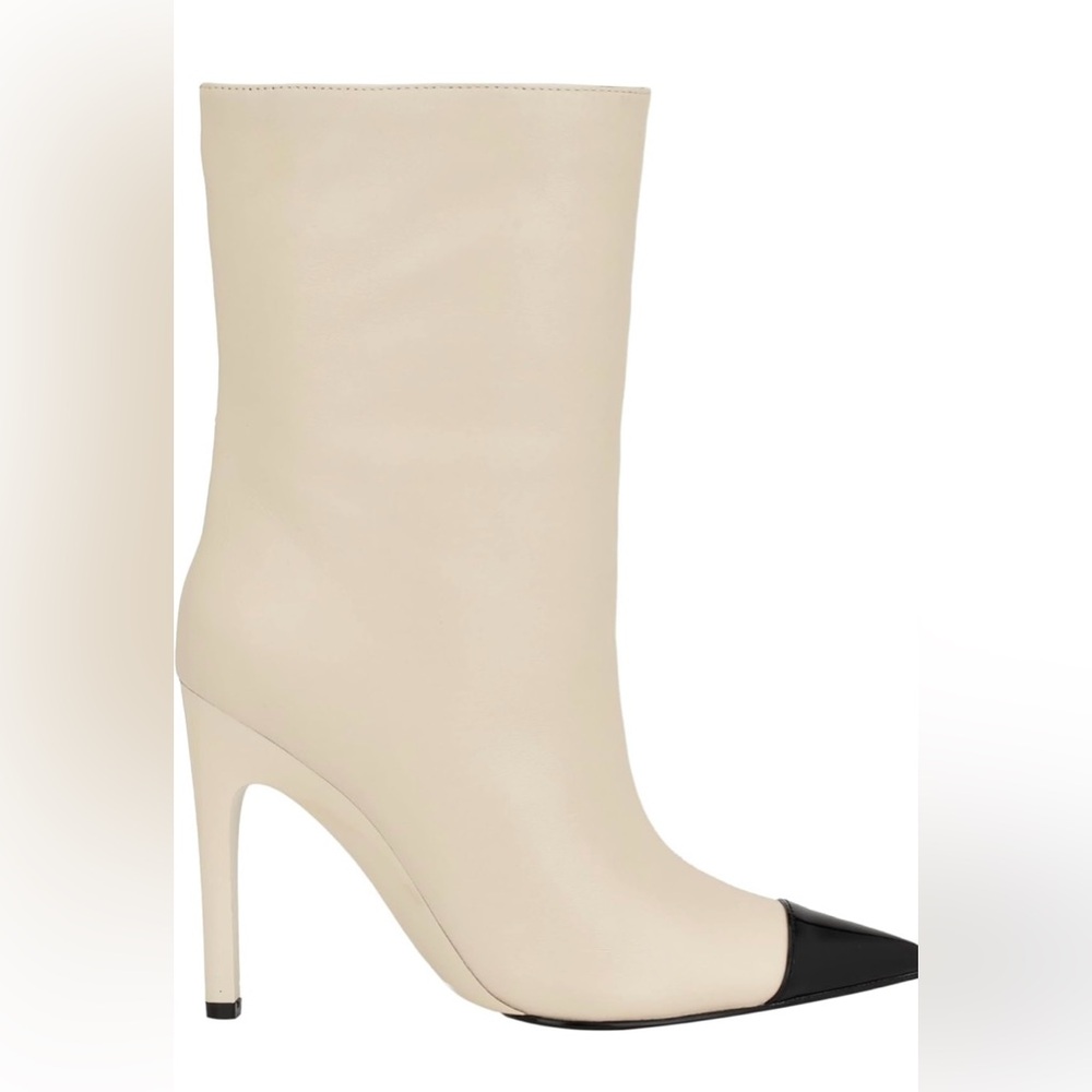 Nine West Women's Winner Cream and Black Women's Ankle Boots